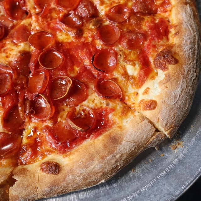 Pepperoni Hot Honey (Round).