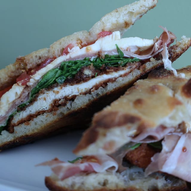 Chicken Cutlet, Prosciutto, Arugula & Mozzarella.
