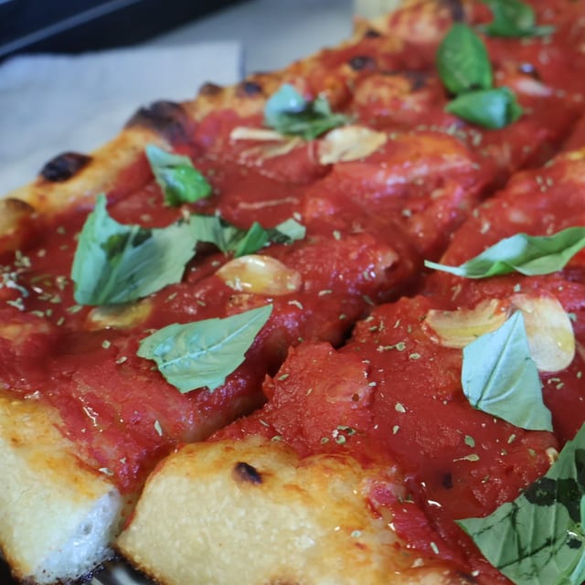 Tomato (FOCACCIA).