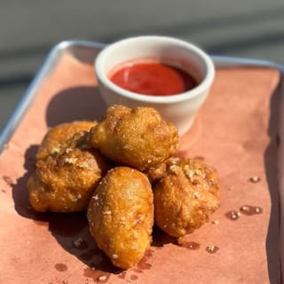 Half Tray Garlic Knots